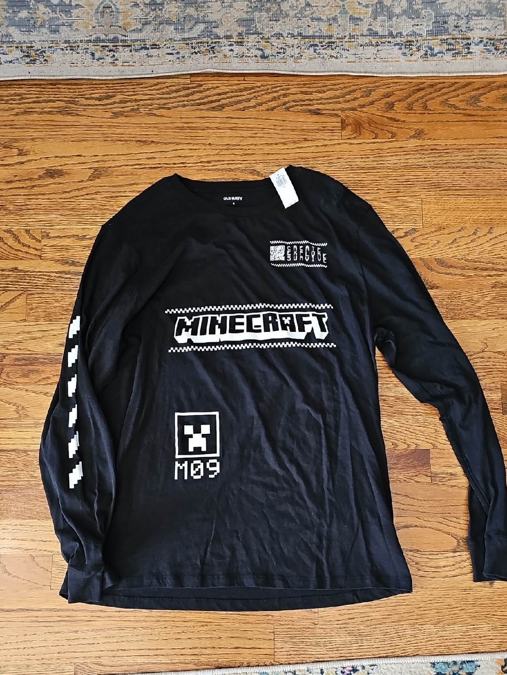 Mens Minecraft Tee - Size XL Nwt